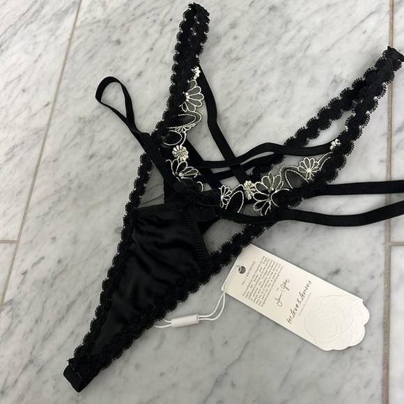 For Love and Lemons Black Thong Floral Sz Small - Picture 3 of 5